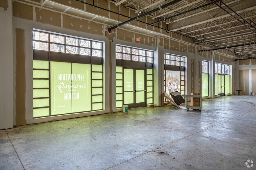 More Photos Of 11275 W Broad St, Glen Allen Unknown For Lease