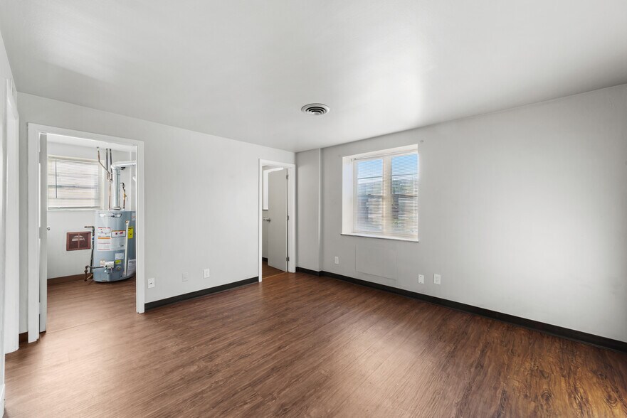 More Photos Of 1105 2nd Ave, Akron Apartments For Sale