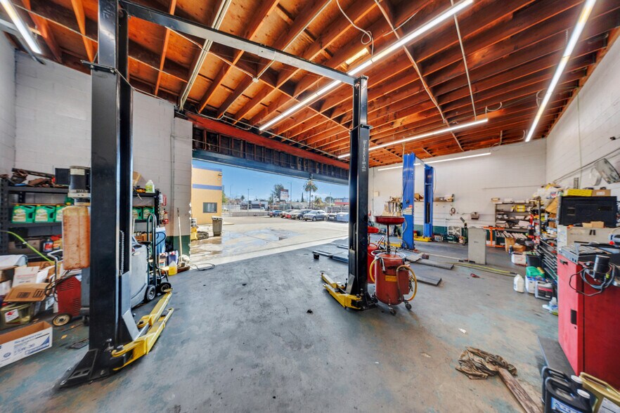 More Photos Of 4401 Beverly Blvd, Los Angeles Auto Repair For Sale