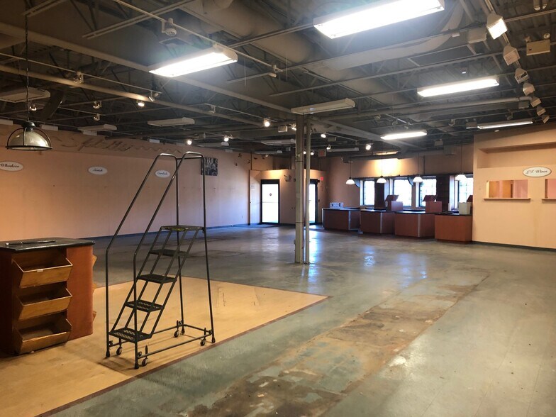 More Photos Of 385 Merrick Ave, East Meadow Medical For Sale