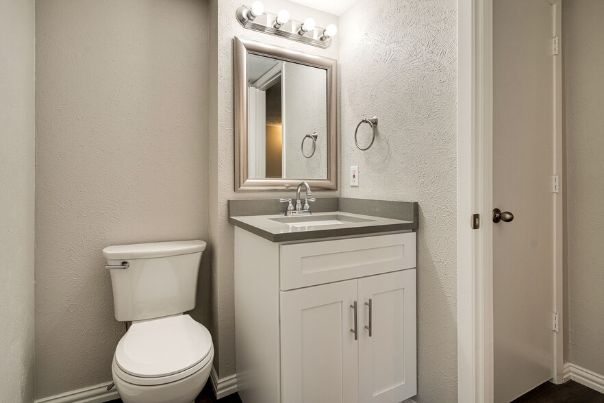 More Photos Of 608 Fallmeadow Ct, Denton Apartments For Sale