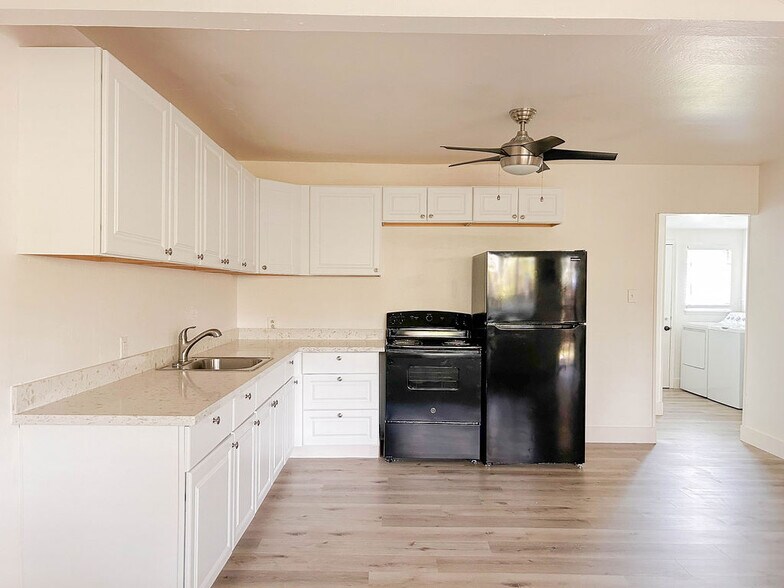 More Photos Of 2652 21st Ave, Sacramento Apartments For Sale