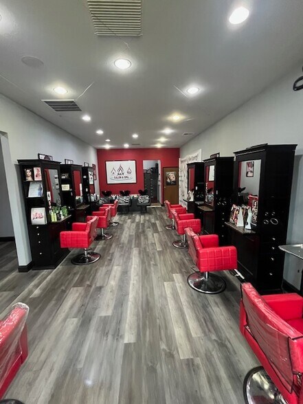 More Photos Of 3128 Hudson Xing, McKinney General Retail For Sale