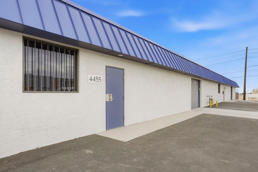 More Photos Of 4455-4477 Garfield St, Denver Warehouse For Lease