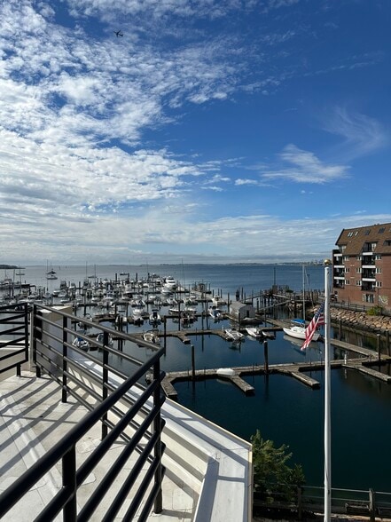 More Photos Of 152 Lynnway, Lynn Office For Sale
