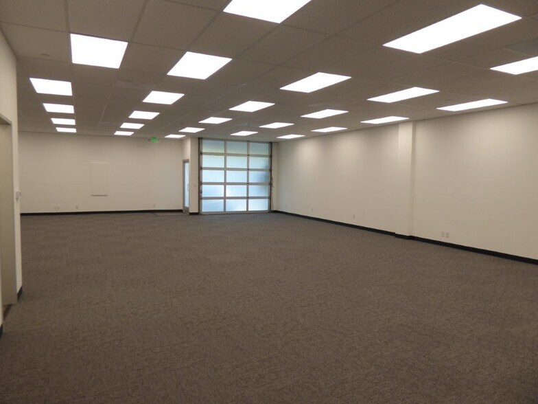 More Photos Of 6100-6120 San Fernando Rd, Glendale Office For Sale