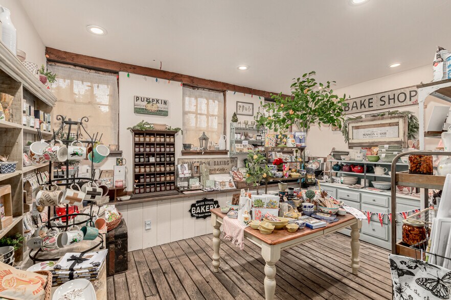 More Photos Of 27051 Barkley Rd, Conifer General Retail For Sale