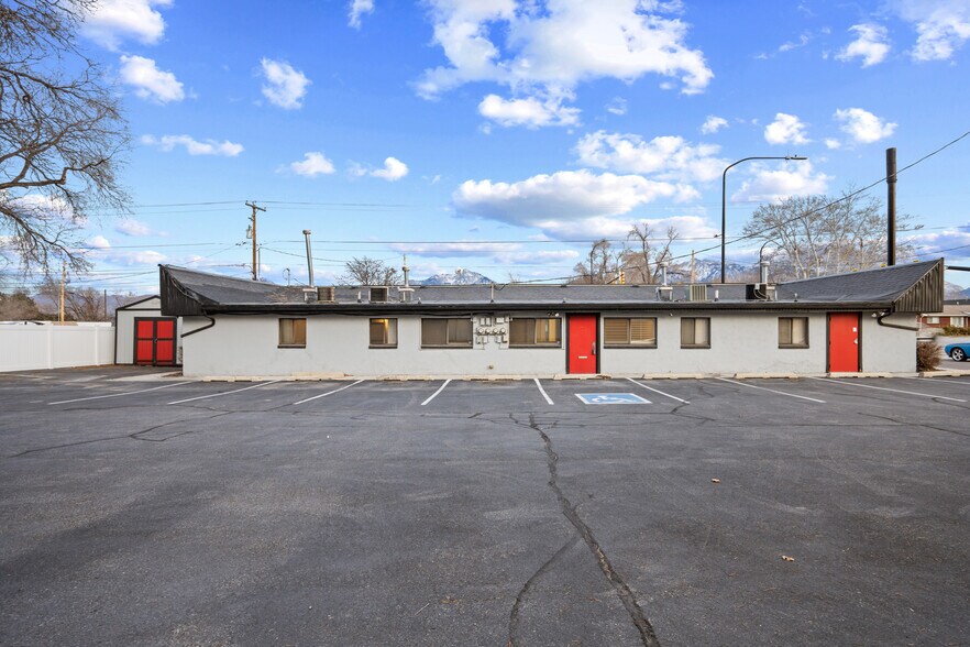More Photos Of 9386 S Redwood Rd, West Jordan Office For Lease