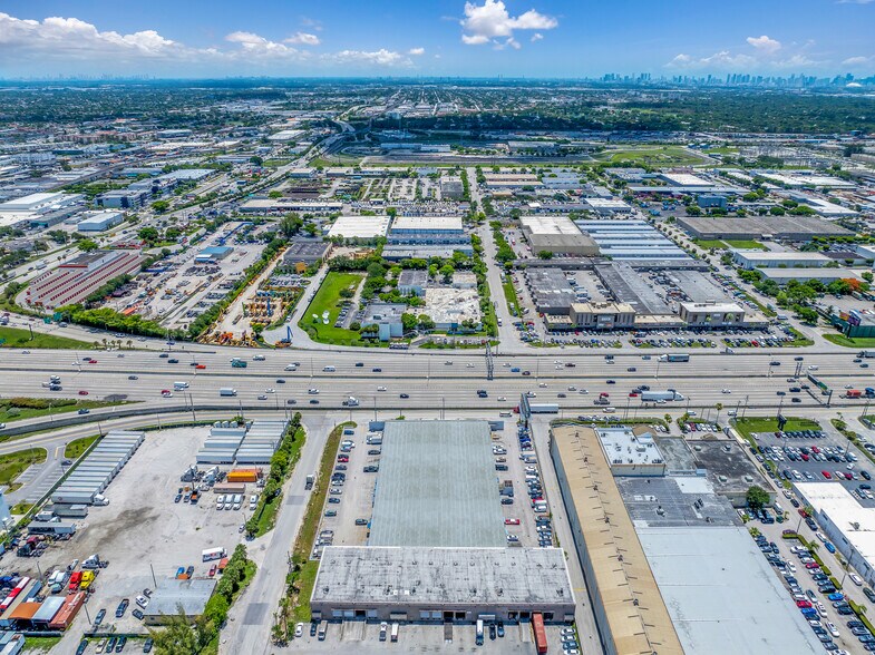 More Photos Of 7000 NW 77th ct, Miami Warehouse For Sale