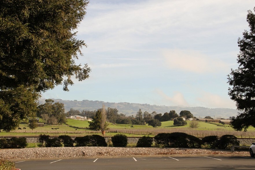 More Photos Of 1310 Redwood Way, Petaluma Medical For Lease