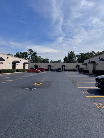 Primary Photo Of 3511 Pinemont Dr, Houston Unknown For Lease