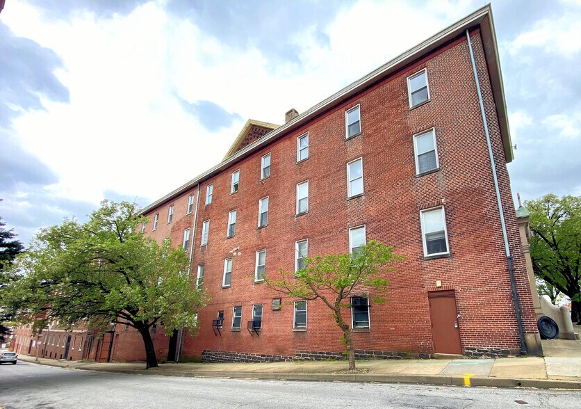 More Photos Of 947 Aisquith St, Baltimore Religious Facility For Sale