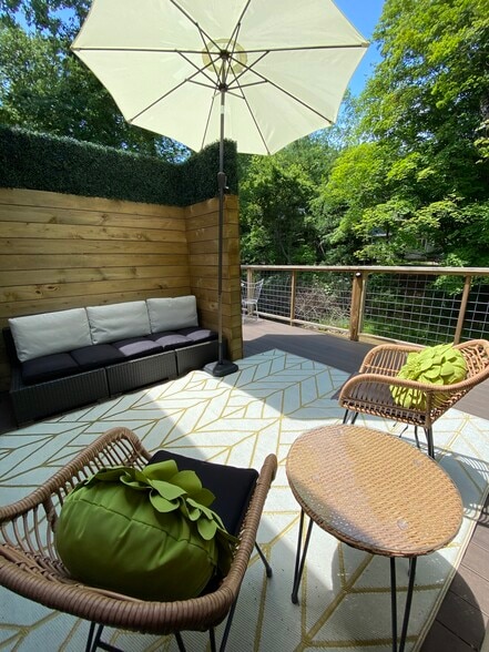 More Photos Of 13662 Red Arrow Hwy, Harbert Hotel For Sale