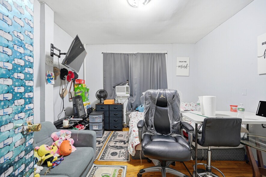 More Photos Of 2 Overlook Ter, Yonkers Apartments For Sale