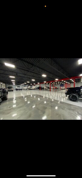 More Photos Of 1229 Broadway Ave, Deptford Warehouse For Lease