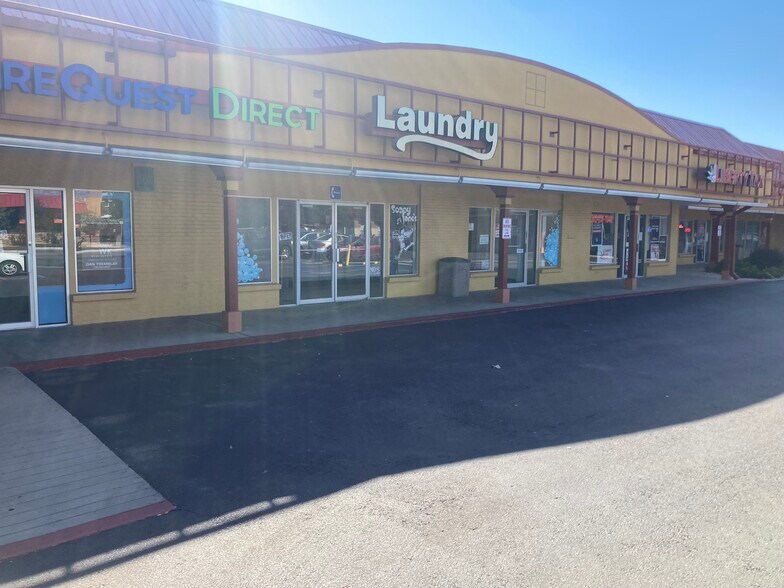 More Photos Of 2130 Main St, Longmont General Retail For Lease