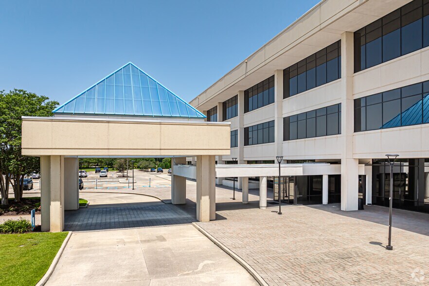 More Photos Of 5525 Reitz Ave, Baton Rouge Office For Lease