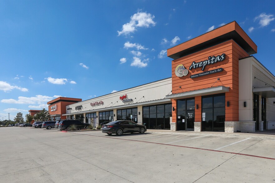 More Photos Of 3200 Greenlawn Blvd, Round Rock General Retail For Lease
