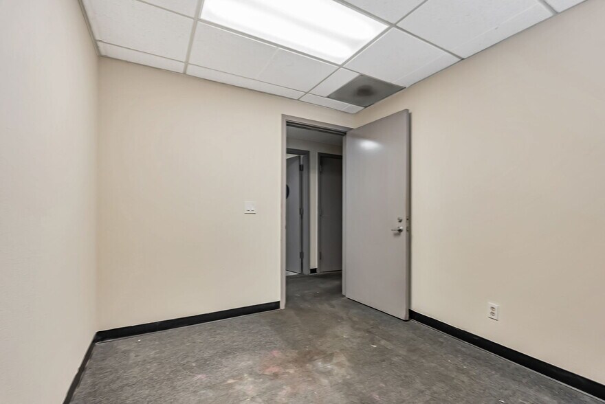 More Photos Of 2485 Technology Dr, Hayward Research And Development For Lease