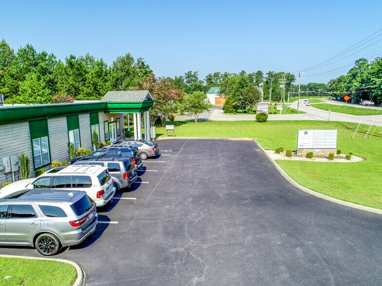 More Photos Of 15064 Carrollton Blvd, Carrollton Office For Lease