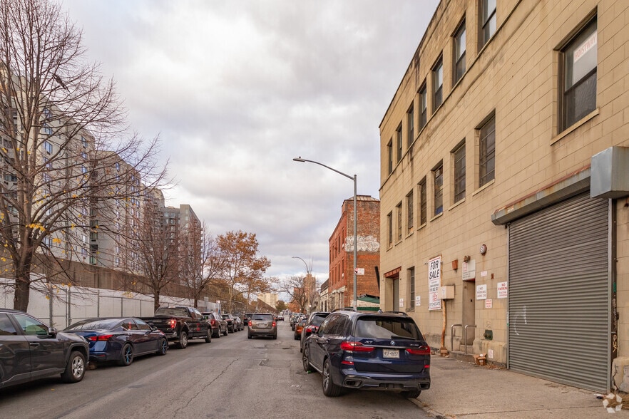 More Photos Of 3-7 Canal Plaza Ave, Bronx Warehouse For Sale