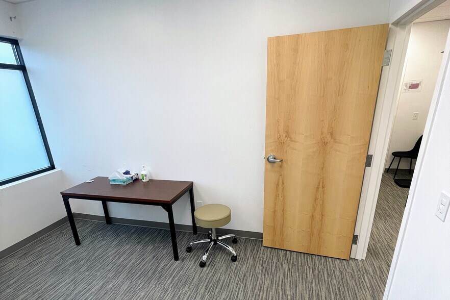 More Photos Of 2135 W Main St, Lehi Medical For Sale