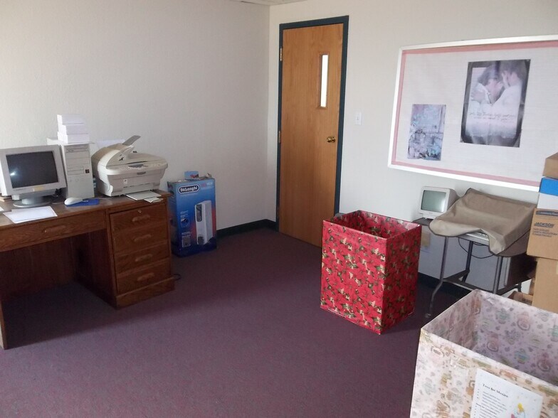 More Photos Of 1390 35th Pkwy Pky, Chanute Religious Facility For Sale