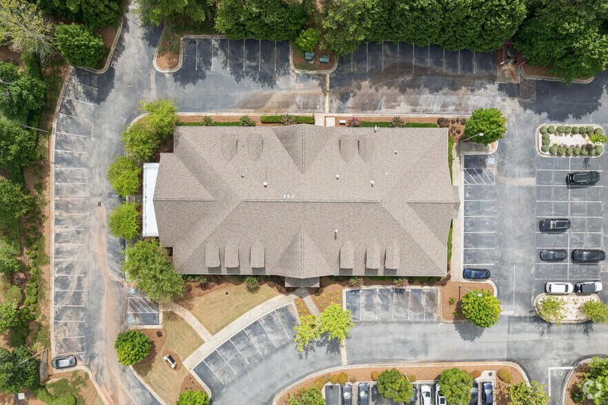More Photos Of 1553 Janmar Rd, Snellville Medical For Lease