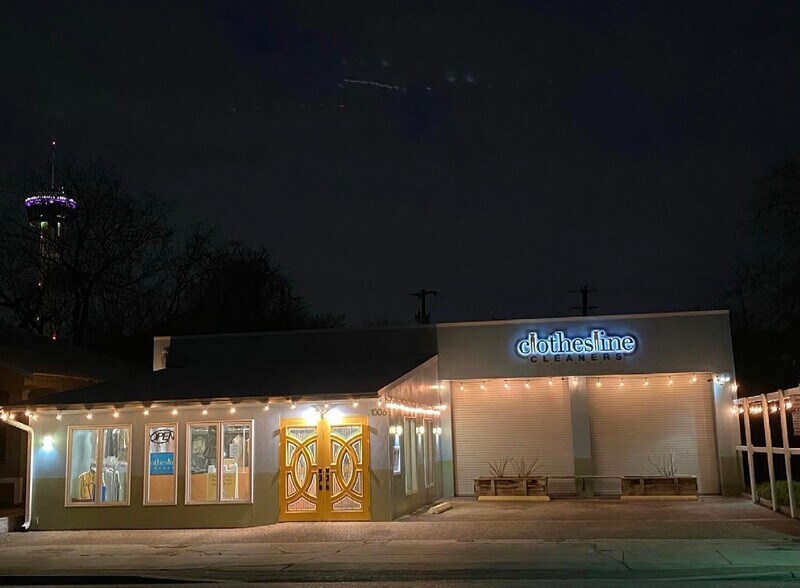 More Photos Of 1006 S Saint Marys St, San Antonio Storefront Retail Office For Sale