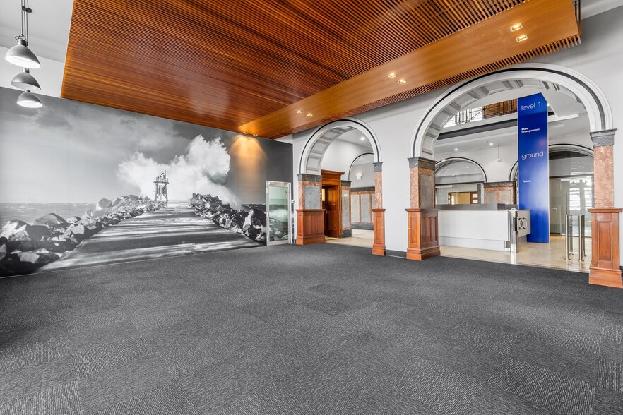 More Photos Of 593 Hunter St, Newcastle West Office For Lease