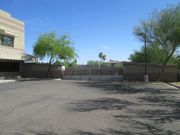 More Photos Of 16807 N Cave Creek Rd, Phoenix Warehouse For Sale
