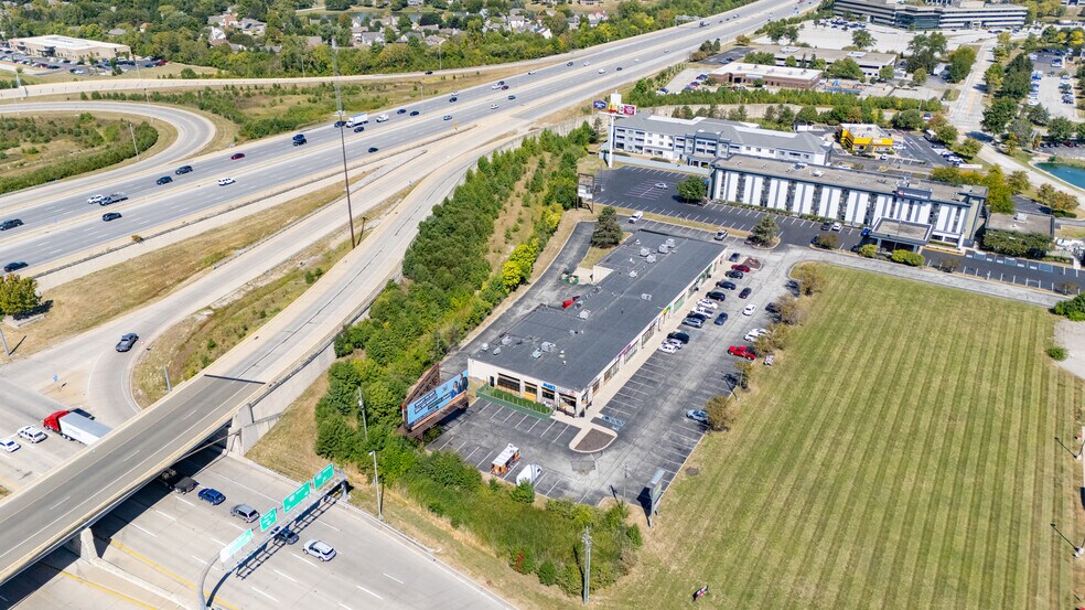 More Photos Of 7102-7134 Woodland Dr, Indianapolis Storefront For Lease