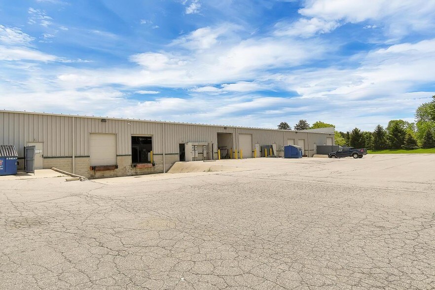 More Photos Of 8205 Estates Pky, Plain City Warehouse For Lease