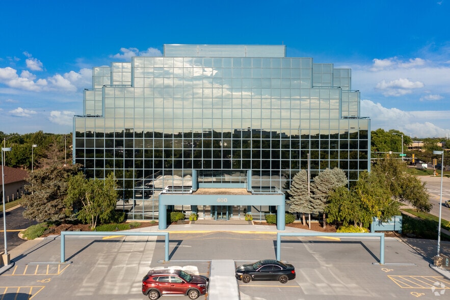 More Photos Of 400 E Diehl Rd, Naperville Office For Sale