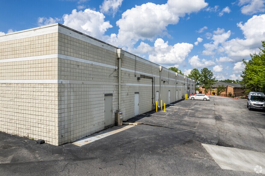 More Photos Of 2900-3100 Highlands Pky SE, Smyrna Unknown For Sale