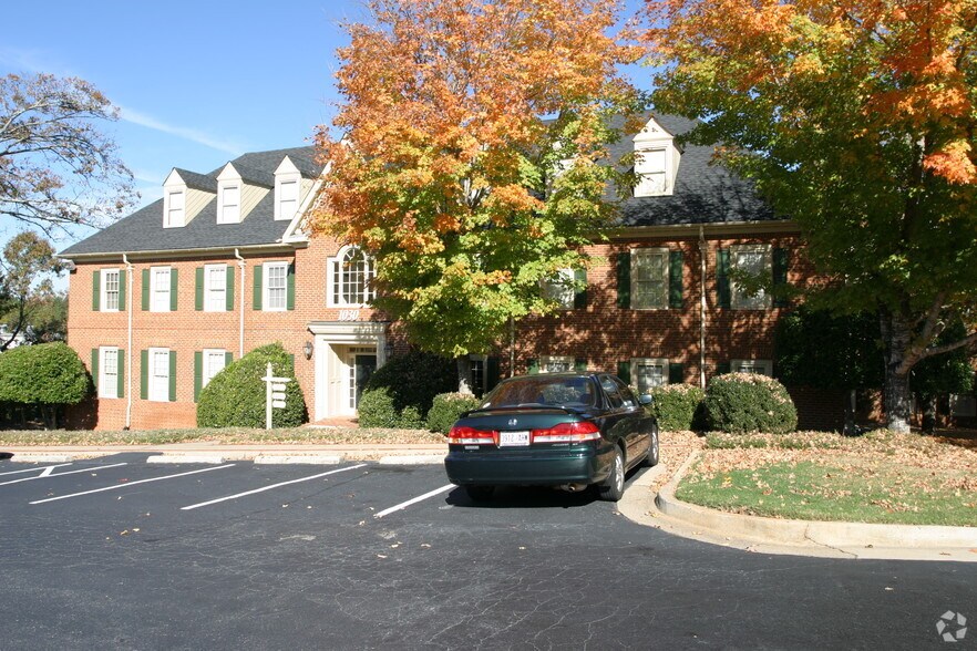 More Photos Of 1030 Cambridge Sq, Alpharetta Office For Lease