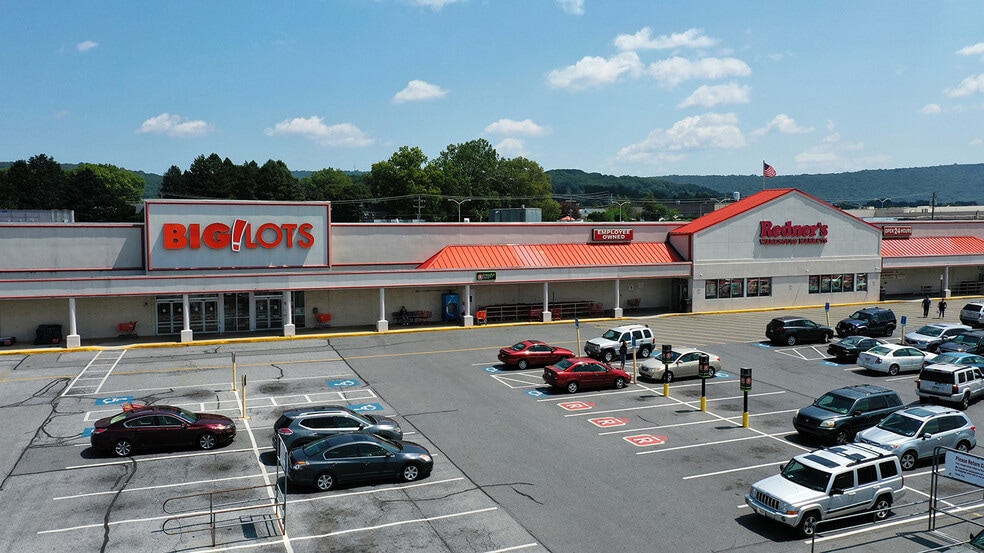 More Photos Of 3205-3215 N 5th St, Reading Unknown For Lease