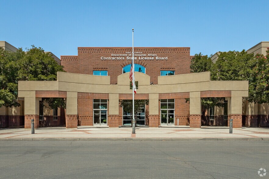 More Photos Of 9821 Business Park Dr, Sacramento Office For Lease