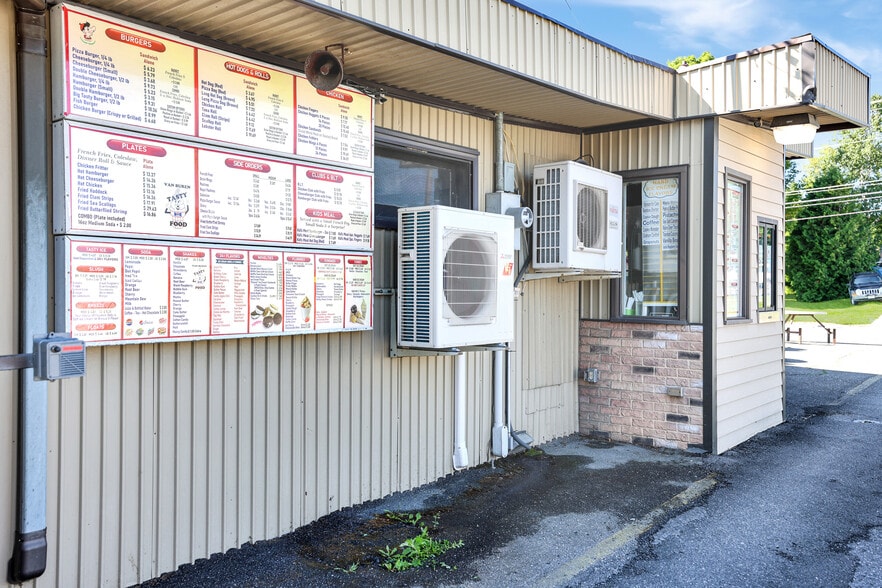 More Photos Of 232 Main St, Van Buren Restaurant For Sale