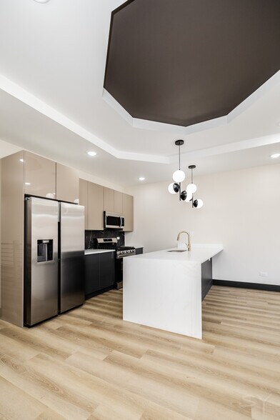 More Photos Of 5637 Prairie ave, Chicago Multifamily For Sale