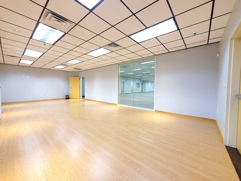 More Photos Of 5444 S Green St, Murray Medical For Lease