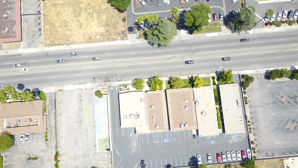 More Photos Of 1384 N Waterman Ave, San Bernardino Office For Lease