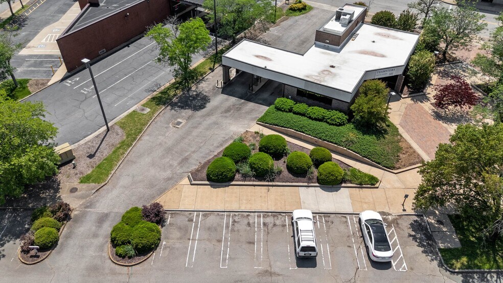 More Photos Of 105 N Main St, Hopewell Medical For Sale