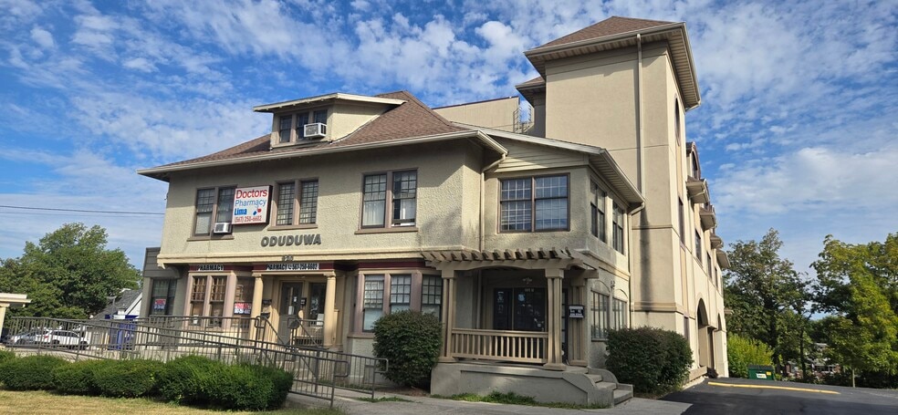 More Photos Of 916-920 W Market St, Lima Medical For Lease