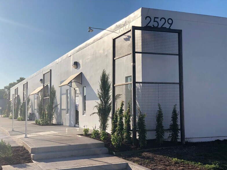 More Photos Of 2529 Weisenberger St, Fort Worth General Retail For Sale