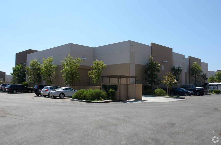 More Photos Of 4133 Guardian St, Simi Valley Research And Development For Sale