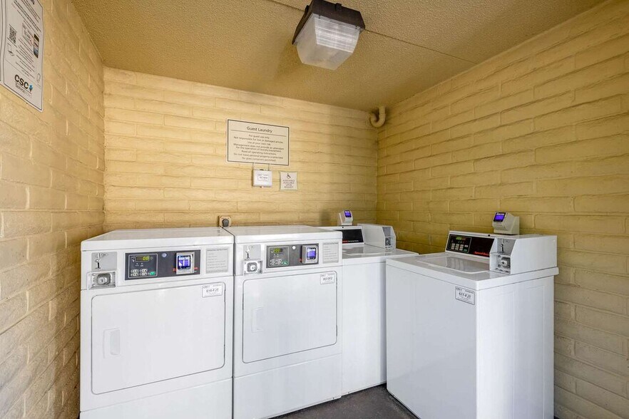 More Photos Of 351 W Hillsboro Blvd, Deerfield Beach Hotel For Sale