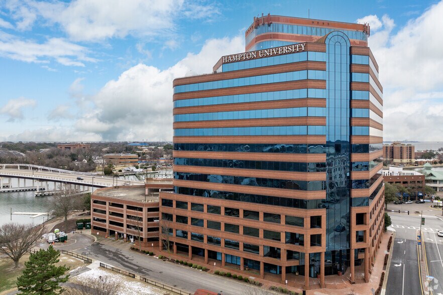 Primary Photo Of 2 Eaton St, Hampton Office For Lease