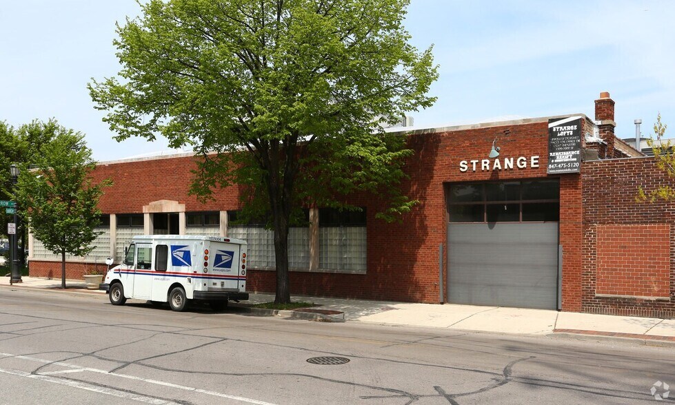 More Photos Of 1703 Darrow St, Evanston Office Residential For Sale