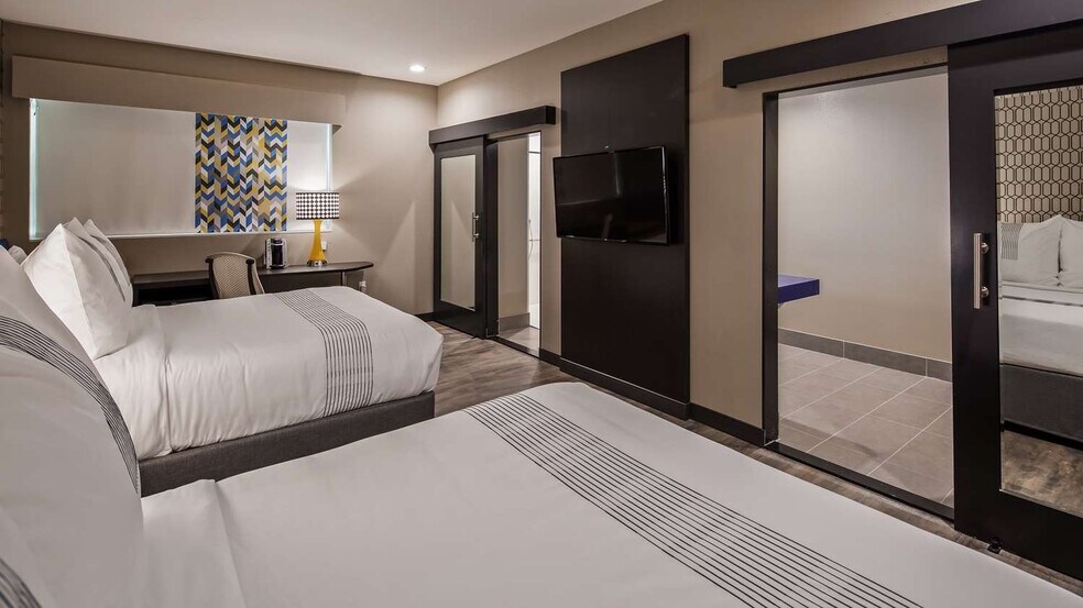 More Photos Of 18705 E Admiral Pl, Catoosa Hotel For Sale